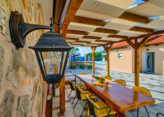Tatil Evi Countryside - Pool - Big Terrace Benkovac