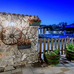 בית נופש Countryside - Pool - Big Terrace *