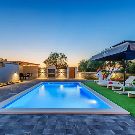 Countryside - Pool - Big Terrace 벤코바츠
