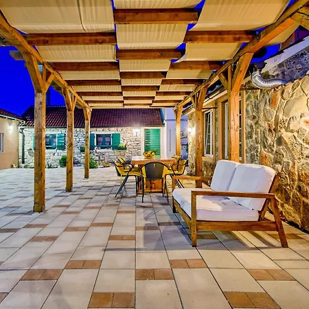 Countryside - Pool - Big Terrace