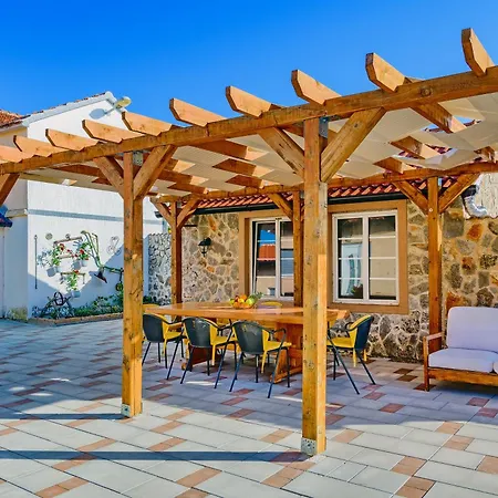 Holiday home Countryside - Pool - Big Terrace