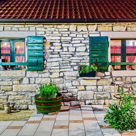 Holiday home Countryside - Pool - Big Terrace
