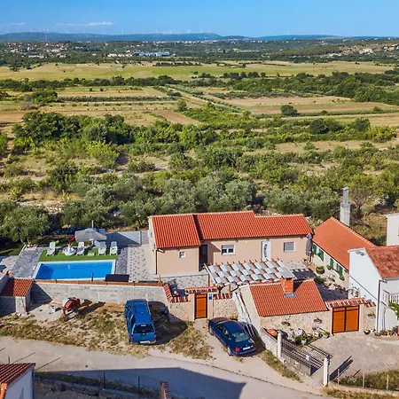 Holiday home Countryside - Pool - Big Terrace