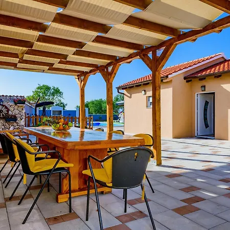 Holiday home Countryside - Pool - Big Terrace