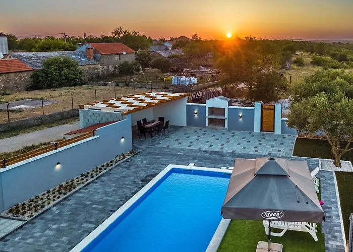 Nyaraló Countryside - Pool - Big Terrace